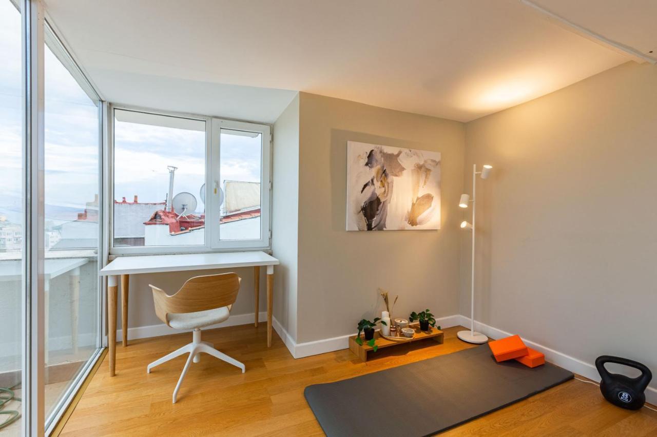 Mesmerizing Flat With Bosphorus View In Beyoglu Apartment Istanbul Exterior photo